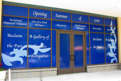 Vinyl Window Graphics: Retail store on Park Ave with printed window graphics.